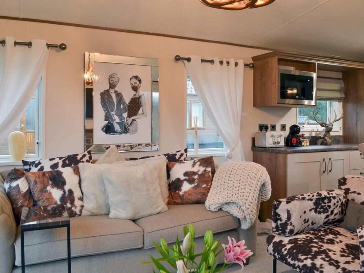 Luxury Boutique Style Lodge With Hot Tub Bridlington Zewnętrze zdjęcie