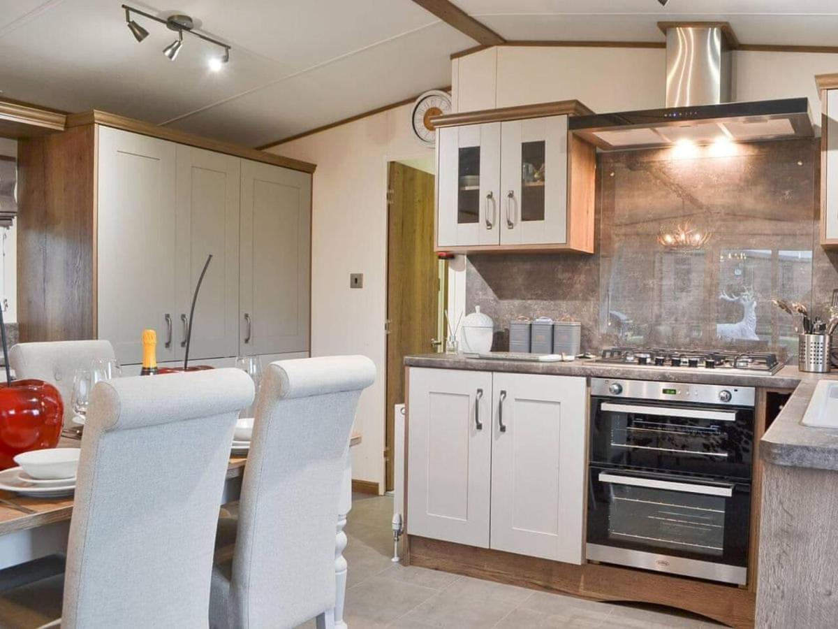 Luxury Boutique Style Lodge With Hot Tub Bridlington Zewnętrze zdjęcie